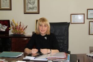 egitim-bakani-prof-dr-aneliya-klisarova-2013