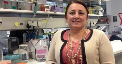 Bulgaristan göçmeni Prof.Dr. Nesrin Özören Boğaziçi Üniversitesi’nde Laboratuvar kurdu Bulgaristan göçmeni Prof.Dr. Nesrin Özören Boğaziçi Üniversitesi’nde Laboratuvar kurdu